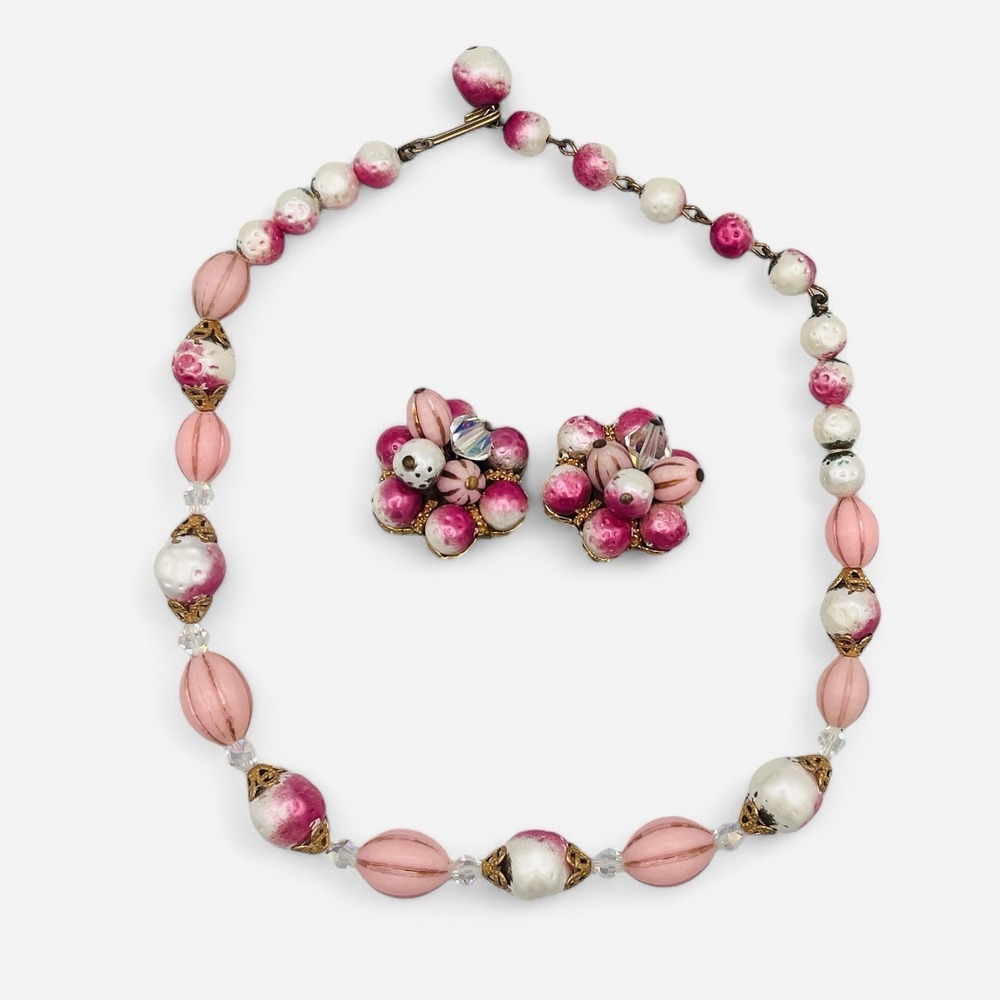Vintage‎ Pink White Lucite Bead Necklace Clip Earrings Set Rhinestone Gold